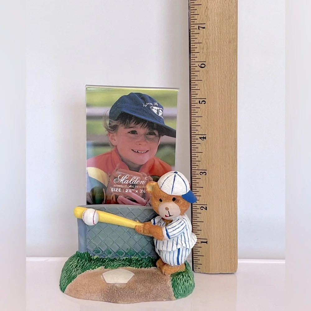 Vintage Malden Resin Baseball Bear Swinging a Bat Photo Frame. Fits 2.5 x 3.5.